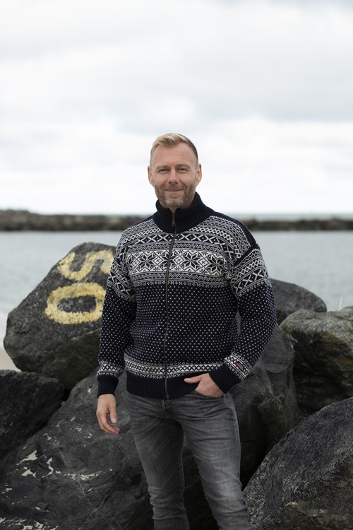 norwegian cardigan of 100% pure new wool by NORWOOL