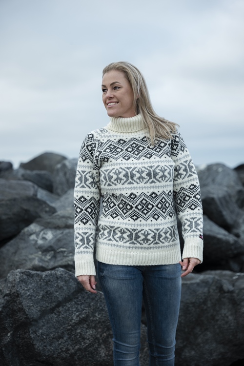 Original icelandic knitwear of 100% wool by NORWOOL and WOOLWEAR