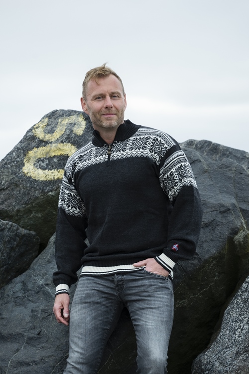 Norwegian merino wool sweater og 100% worsted merino yarn