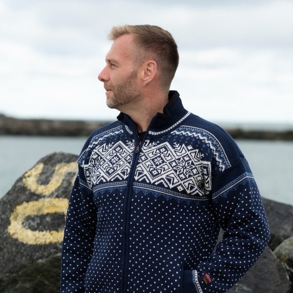 Norwegian Jumpers and Icelandic sweaters of pure wool by Norwool.